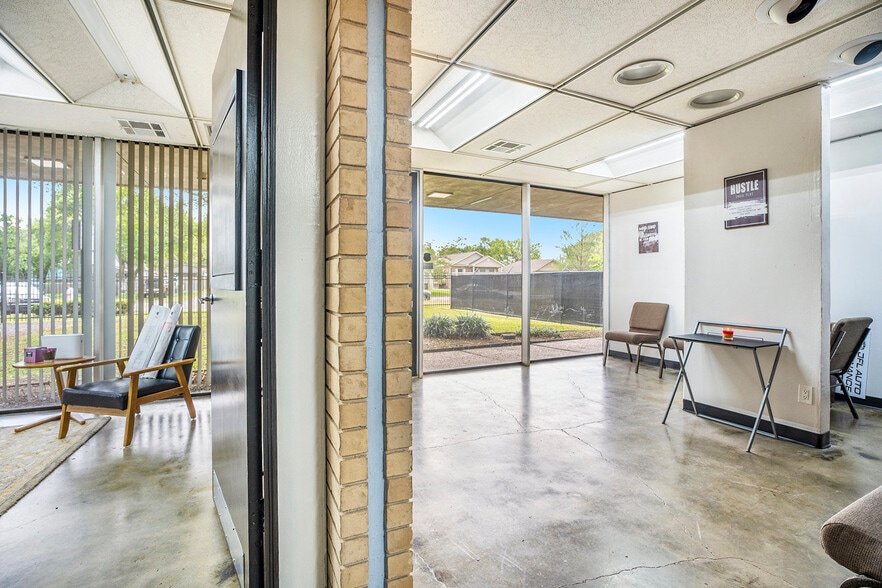 More Photos Of 714 7th Ave N, Texas City Office Residential For Sale