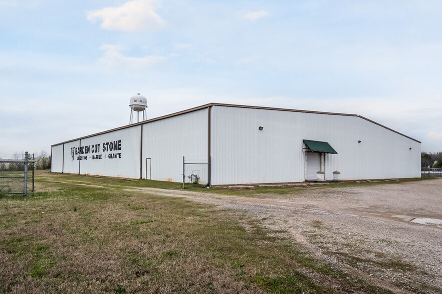 More Photos Of 89 Edwards Rd, Byhalia Manufacturing For Sale