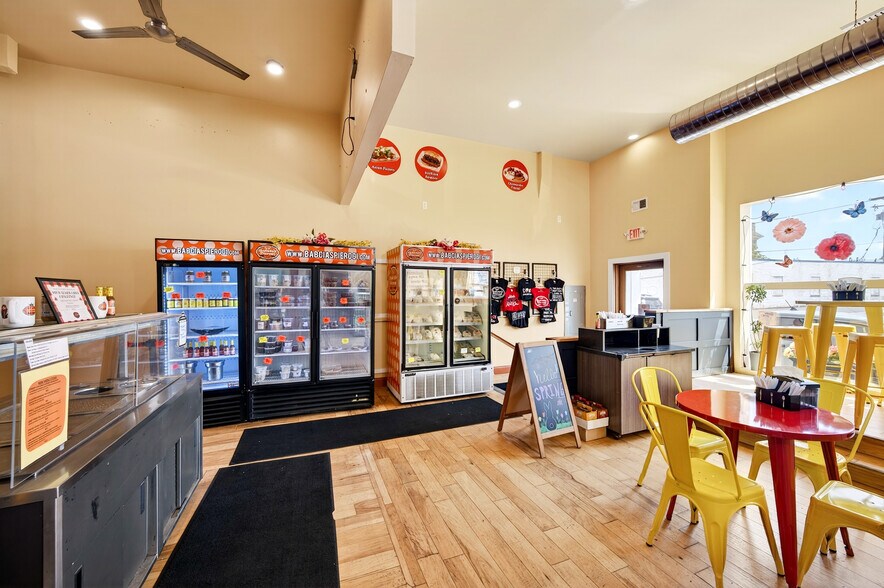 More Photos Of 33 Elm St, East Aurora Restaurant For Sale