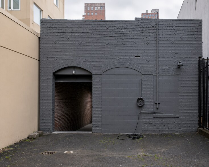 More Photos Of 135 Hyde St, San Francisco Land For Sale