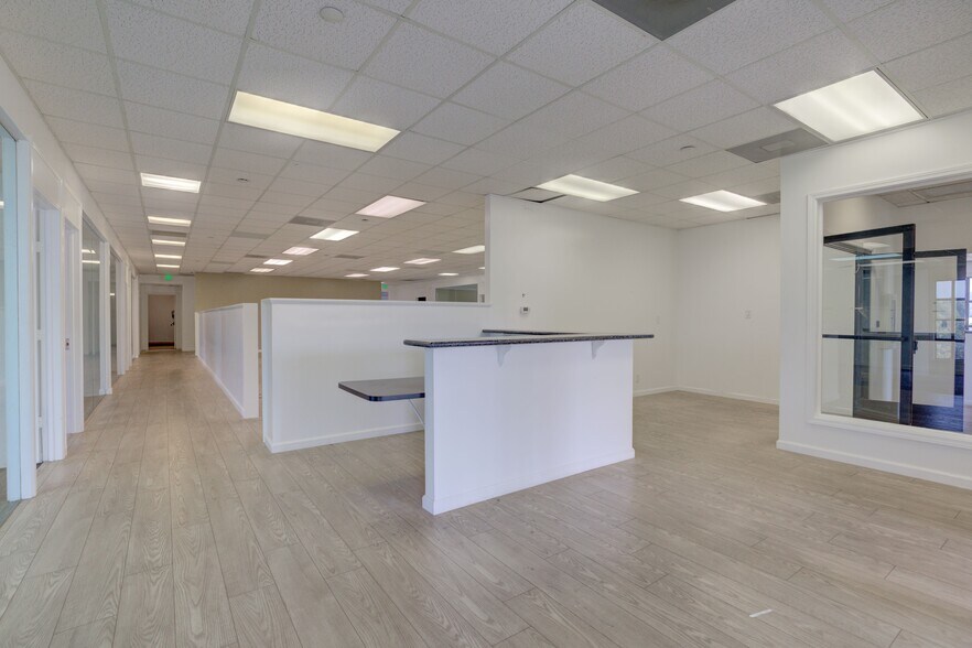 More Photos Of 3440 W Carson St, Torrance Loft Creative Space For Sale