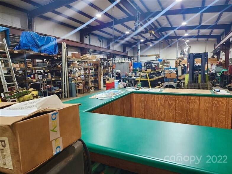 More Photos Of 629 Emma Rd, Asheville Warehouse For Lease