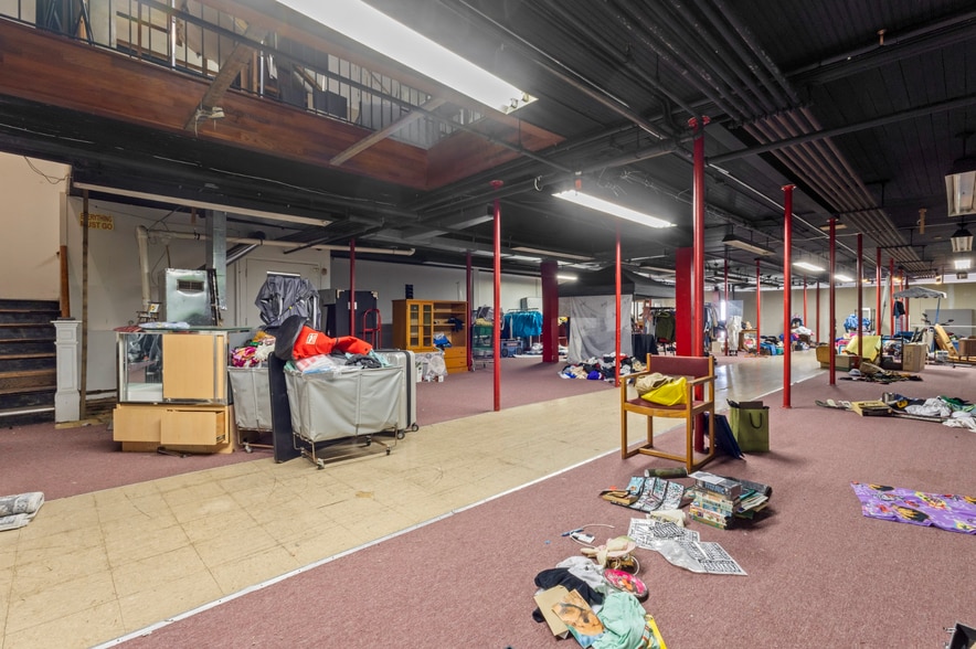 More Photos Of 30-32 S Main St, Attleboro General Retail For Sale