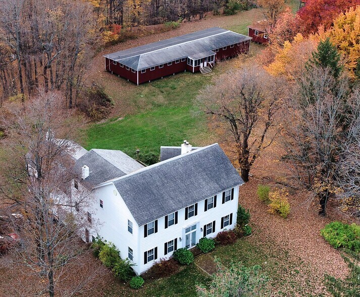 More Photos Of 232 White Oak Rd, Elizaville Specialty For Sale