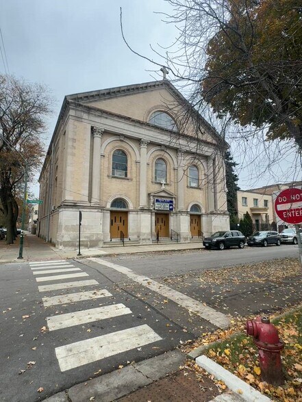 More Photos Of 5001 S Hermitage Ave, Chicago Religious Facility For Sale