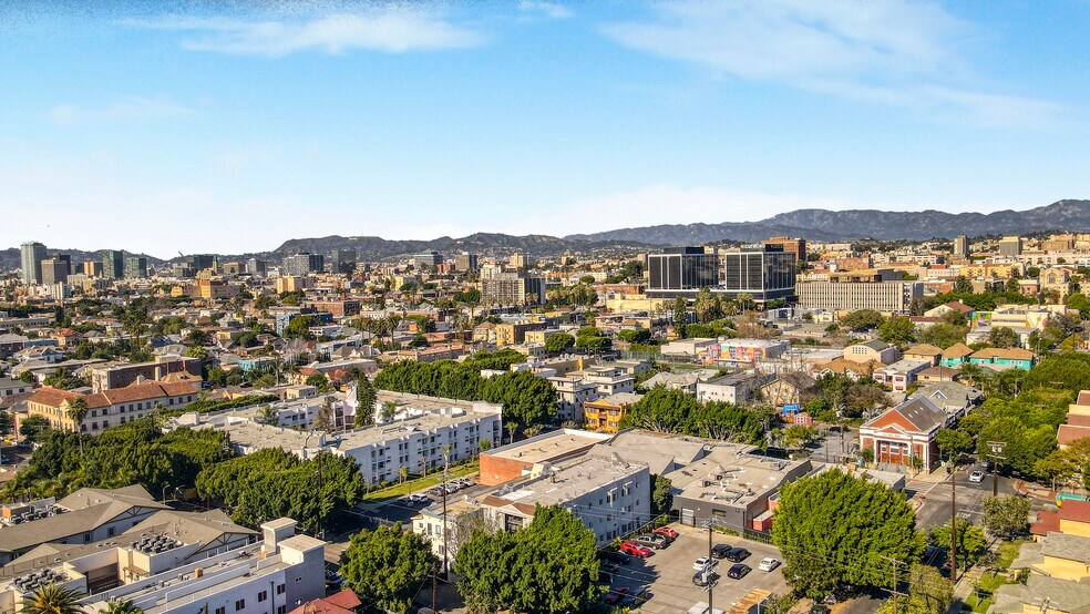 More Photos Of 1513 W 12th Pl, Los Angeles Apartments For Sale