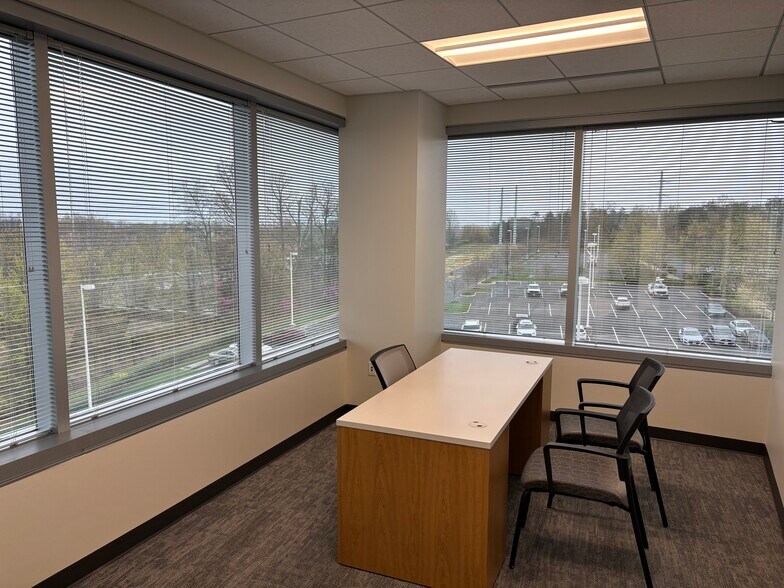 More Photos Of 21000 Atlantic Blvd, Dulles Office For Lease