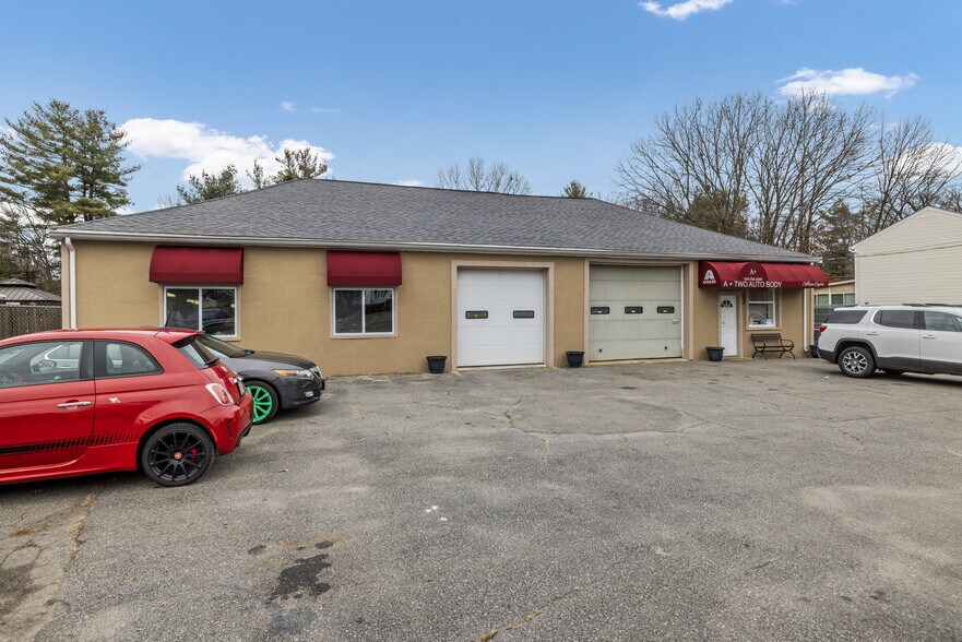 More Photos Of 20 Woodland St, Methuen Auto Repair For Sale