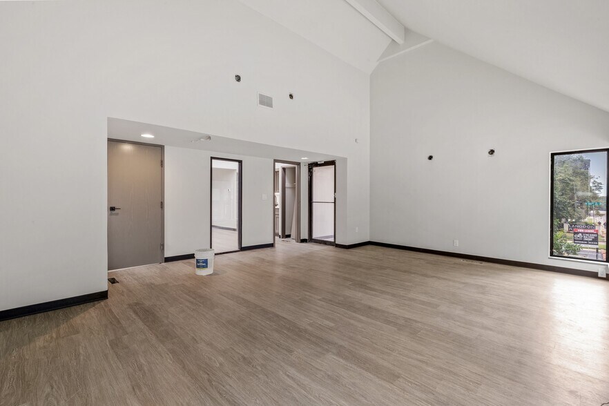More Photos Of 1515 S Boulder Ave, Tulsa Office For Lease