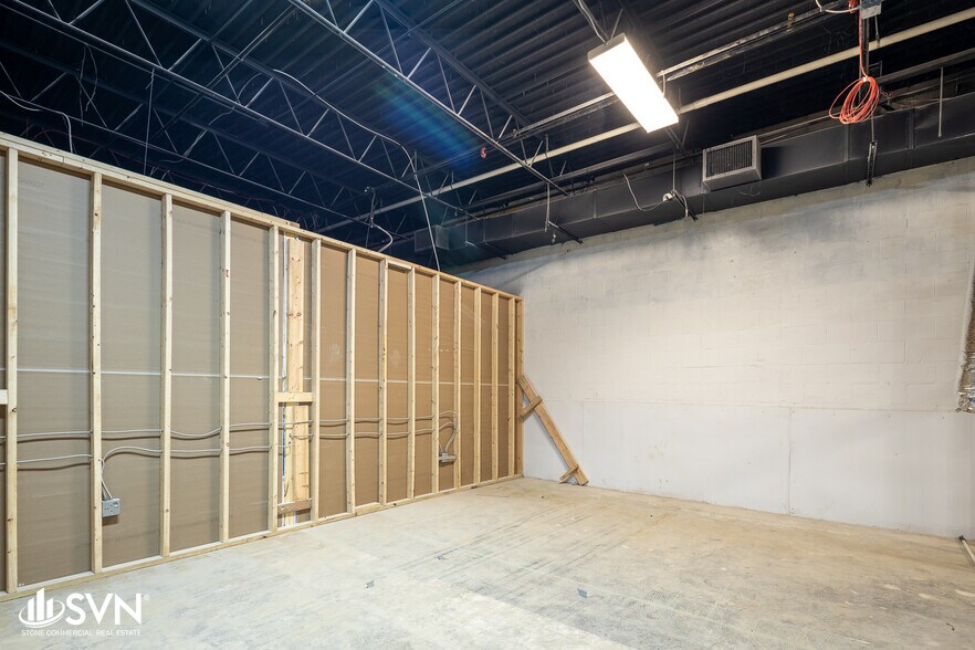 More Photos Of 514 N Main St, Nicholasville Freestanding For Lease