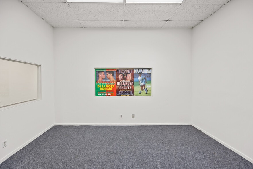 More Photos Of 15201 Prairie Ave, Lawndale Flex For Sale