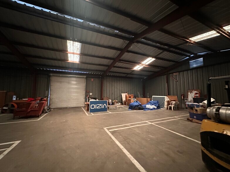 More Photos Of 4517 11th St, Gulfport Warehouse For Sale