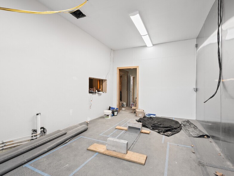 More Photos Of 595 N Main St, Waynesville General Retail For Sale