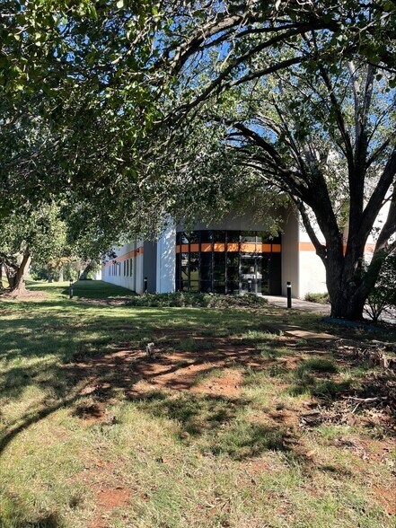 More Photos Of 101 Electronics Blvd SW, Huntsville Industrial For Lease