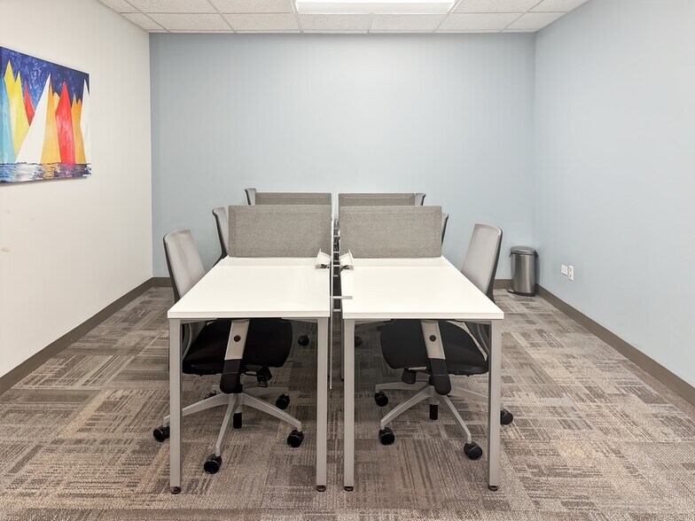 More Photos Of 1821 Walden Office Sq, Schaumburg Coworking Space