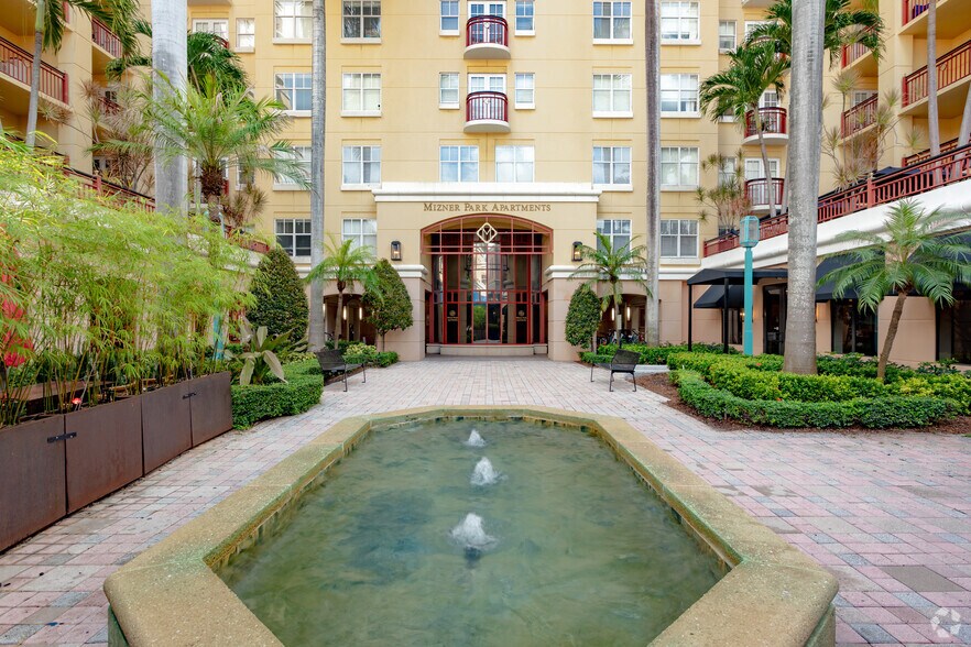 More Photos Of 401 NE Mizner Blvd, Boca Raton Apartments For Sale