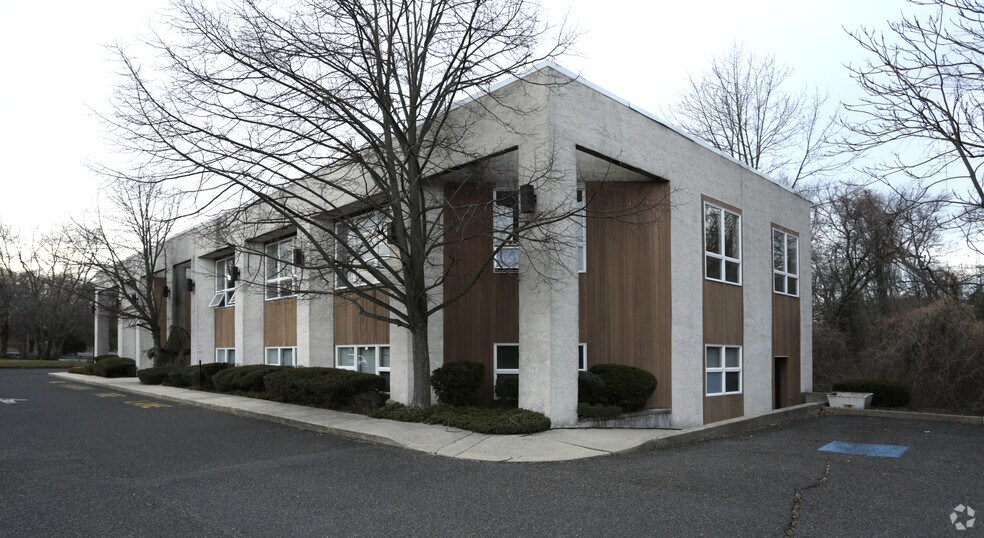 More Photos Of 2052 State Route 35, Wall Office For Lease