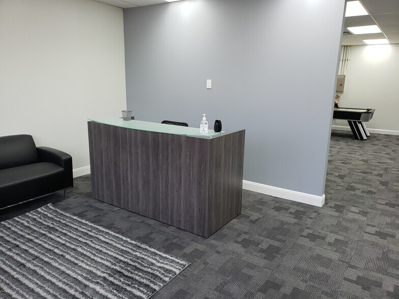 More Photos Of 1201 S Sherman St, Richardson Light Distribution For Lease