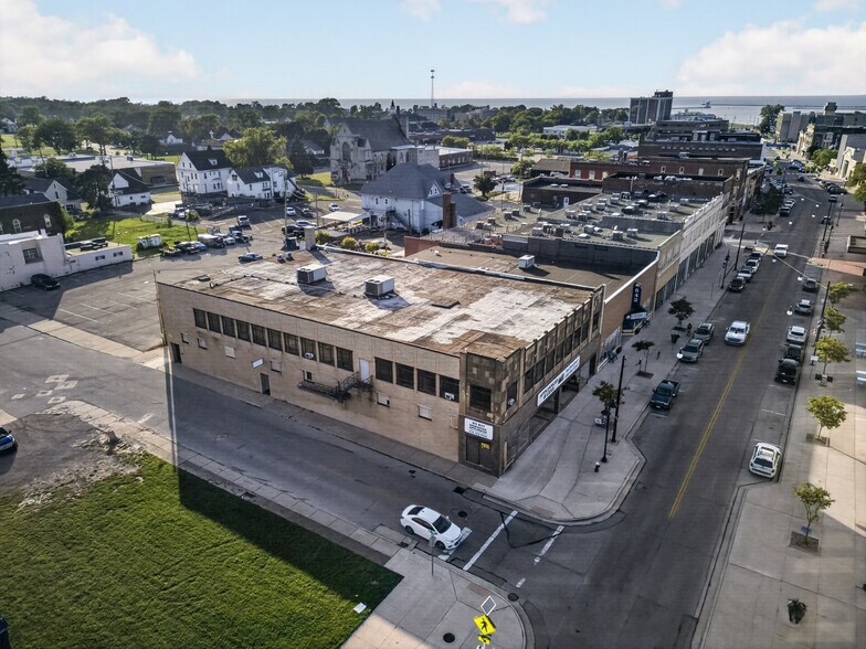 More Photos Of 668 Broadway, Lorain Storefront Retail Office For Sale