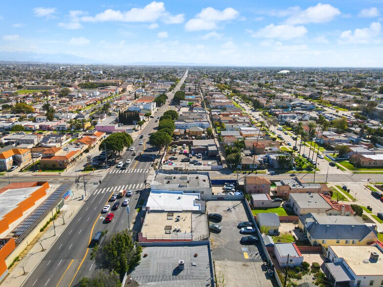 More Photos Of 2214-2218 W Florence Ave, Los Angeles Storefront For Lease