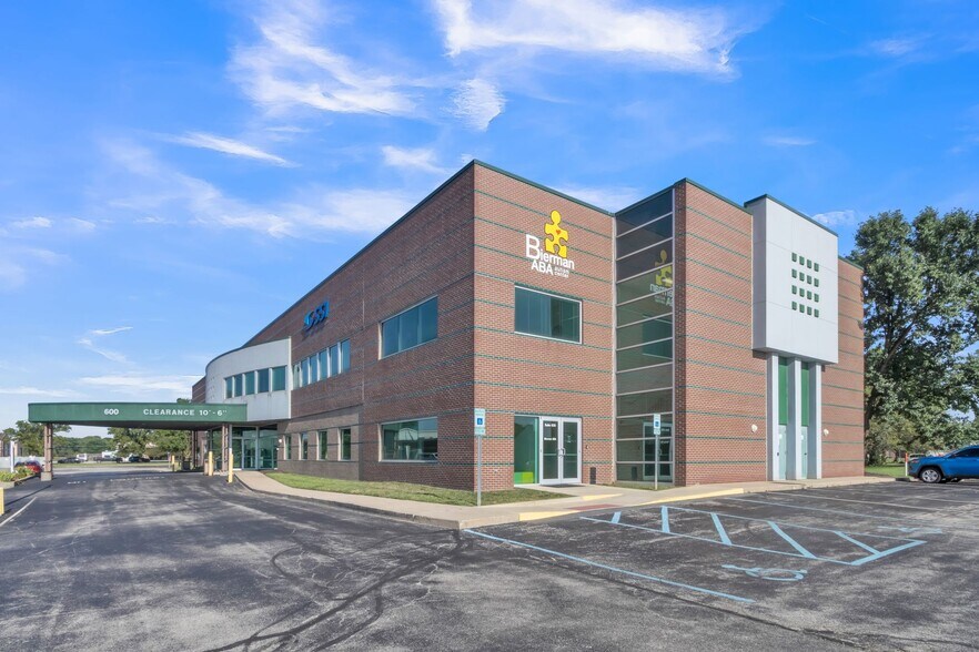 More Photos Of 5250 E US Highway 36, Avon Medical For Lease