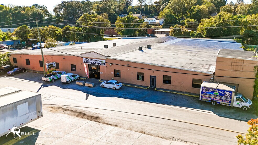 More Photos Of 406 Fourth Ave, Dalton Manufacturing For Lease