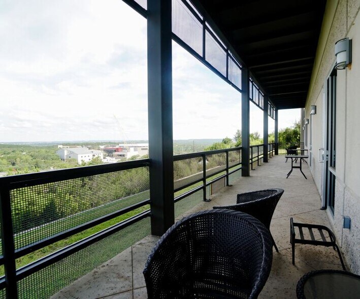 More Photos Of 9225 Bee Caves Rd, Austin Office For Lease