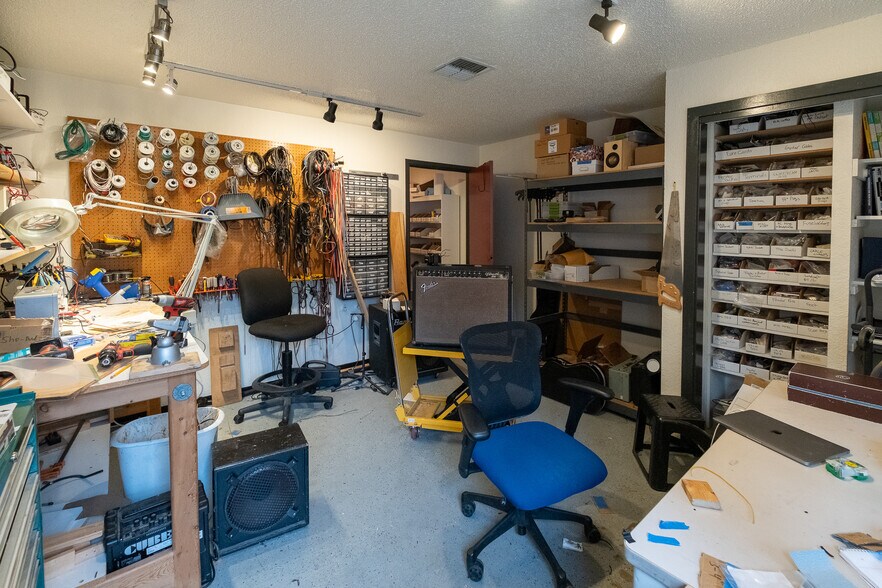 More Photos Of 3201 Northwest Ave, Bellingham Unknown For Lease