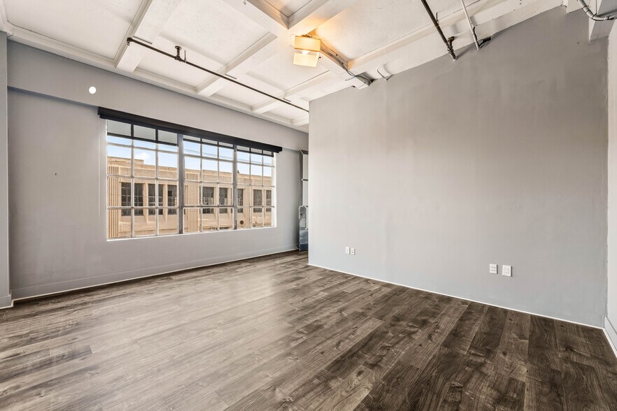 More Photos Of 932 Wilson St, Los Angeles Loft Creative Space For Lease
