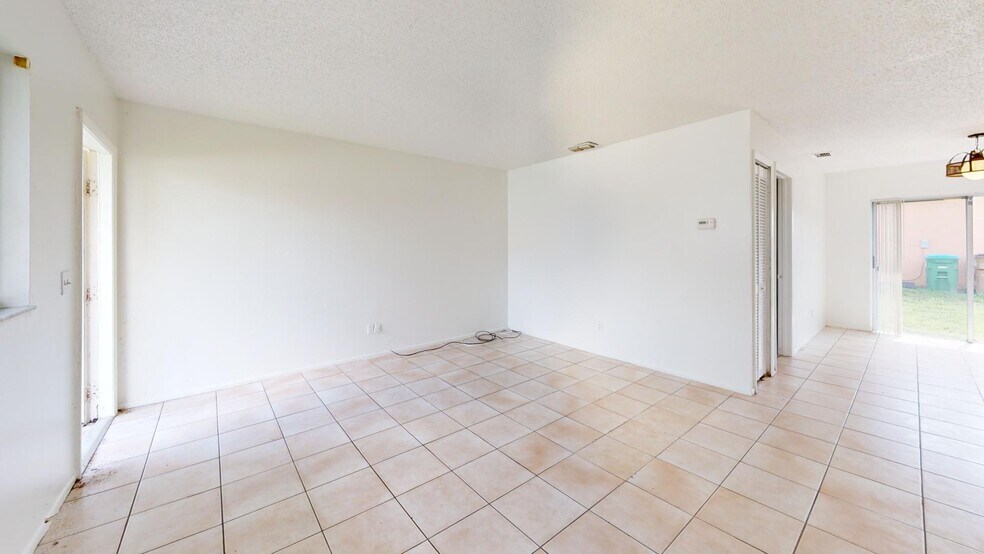 More Photos Of 403 Hancock Bridge Pkwy, Cape Coral Apartments For Sale