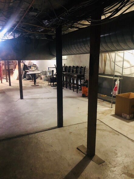 More Photos Of 224 Market St, Philadelphia Restaurant For Lease