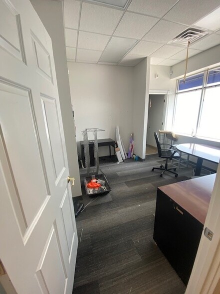 More Photos Of 11175 N Commerce Dr, Champlin Unknown For Lease