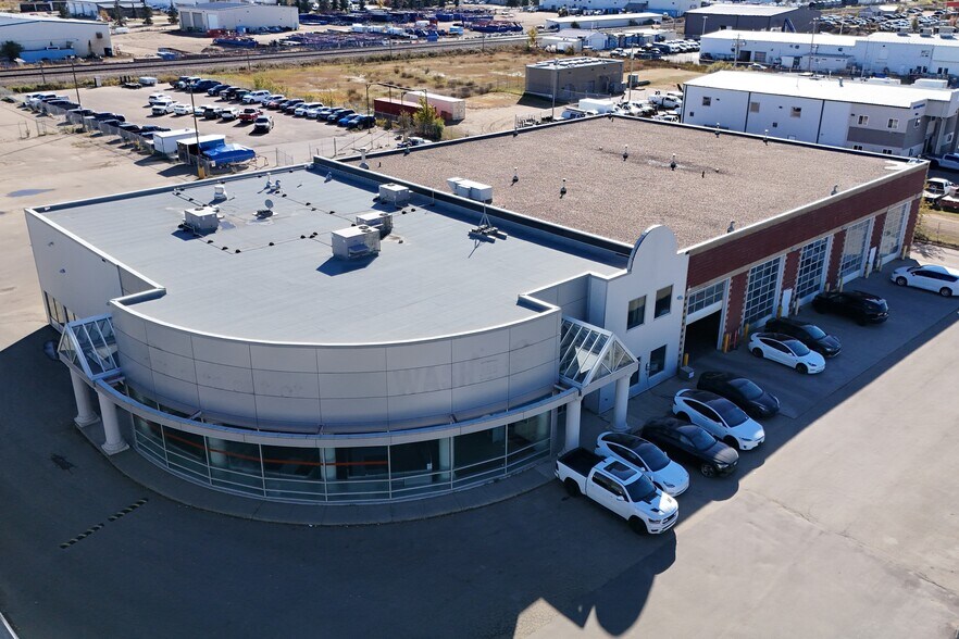 Primary Photo Of 6613 Sparrow Dr, Leduc Flex For Sale