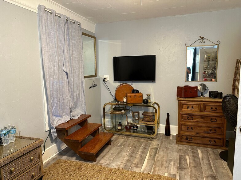 More Photos Of 614 Oak Ave, Clearwater Apartments For Sale