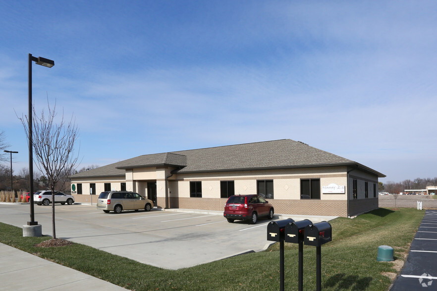 Primary Photo Of 124 Springfield Ct, O'Fallon Medical For Lease