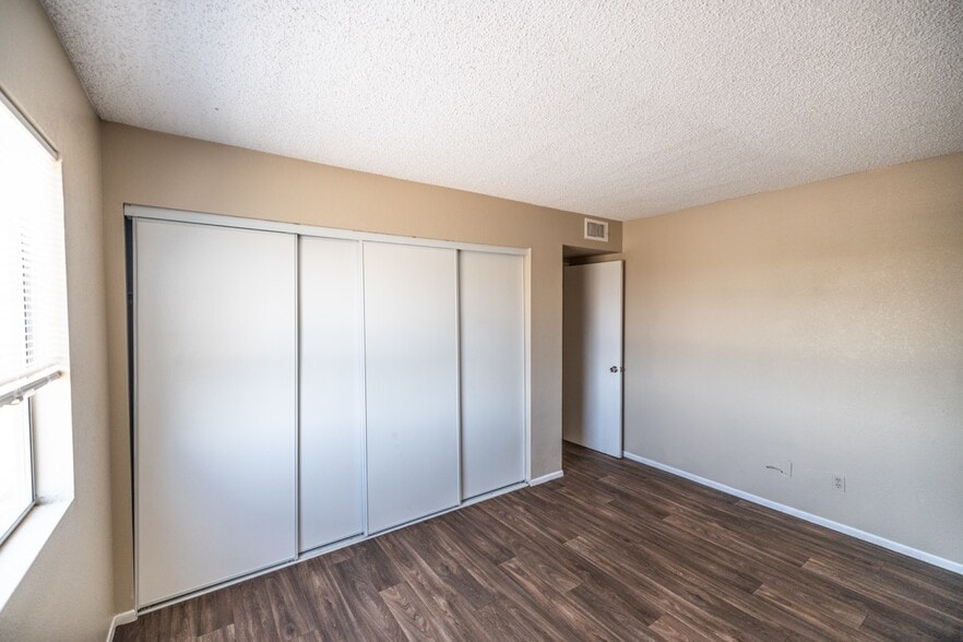 More Photos Of 2015 E Eugie Ter, Phoenix Apartments For Sale