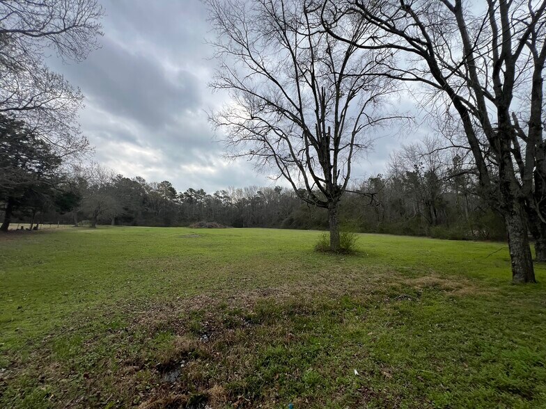 More Photos Of 5505 Linwood Dr, Tyler Warehouse For Sale
