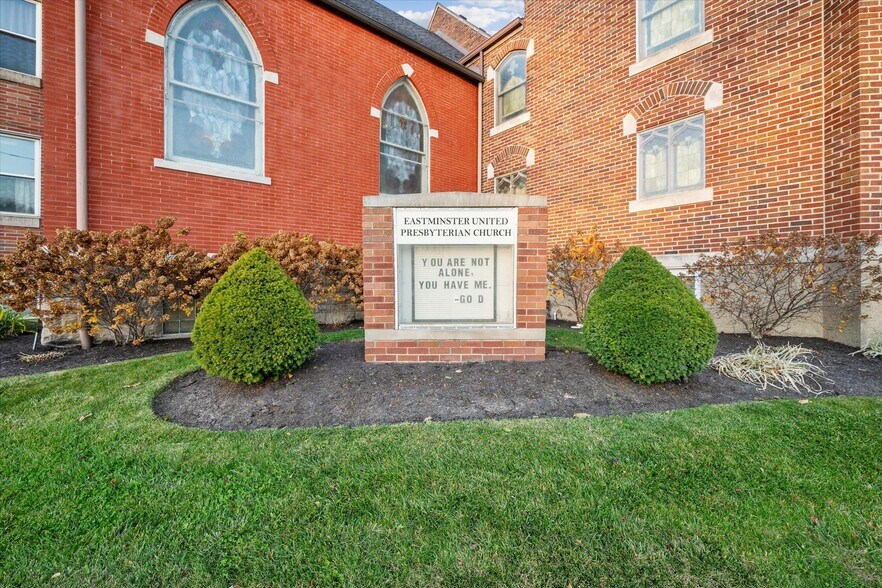 More Photos Of 725 Navarre Ave, Toledo Religious Facility For Sale