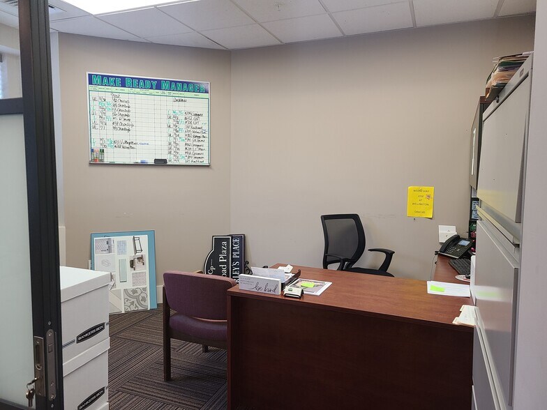 More Photos Of 5 Shore Ln, Bay Shore Apartments For Lease