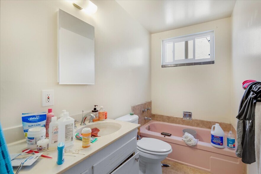 More Photos Of 236 Haas Ave, San Leandro Apartments For Sale