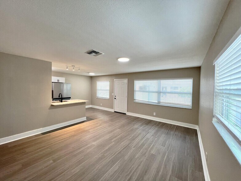 More Photos Of , Clearwater Multifamily For Sale