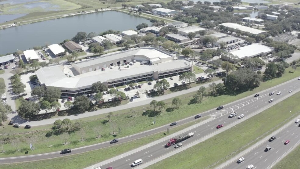 Primary Photo Of 367 Interstate Blvd, Sarasota Showroom For Lease