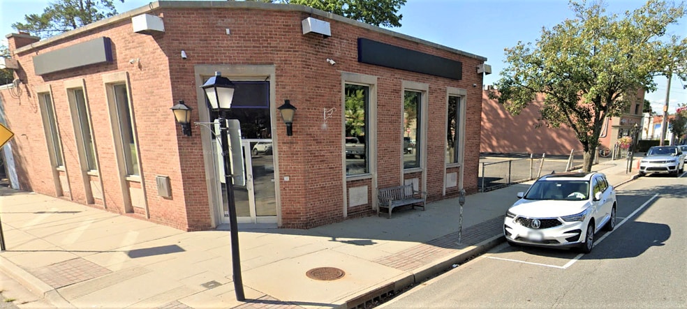 More Photos Of 99 Covert Ave, Floral Park Bank For Lease