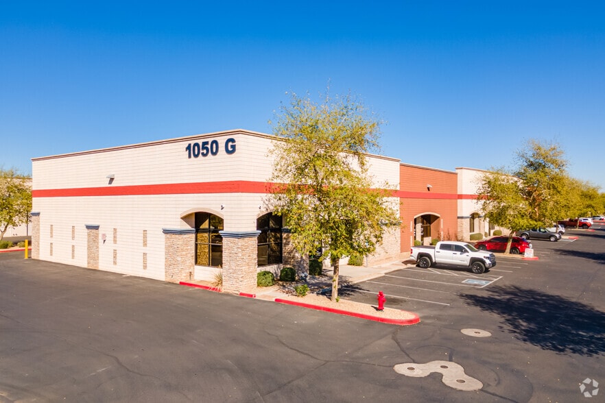 More Photos Of 1050 N Fairway Dr, Avondale Unknown For Lease