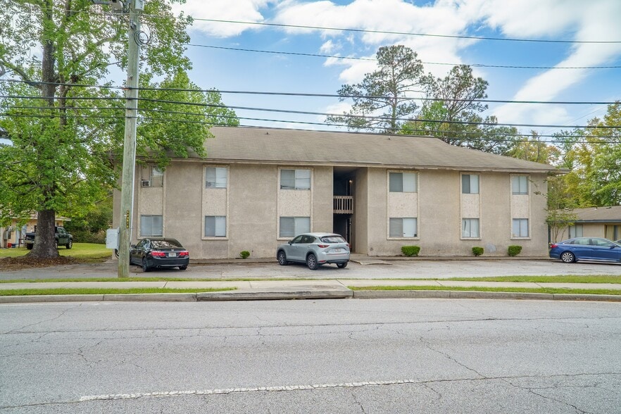 Primary Photo Of 11010 Middleground Rd, Savannah Apartments For Sale