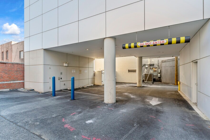 More Photos Of 7809 Woodmont Ave, Bethesda Office Residential For Sale