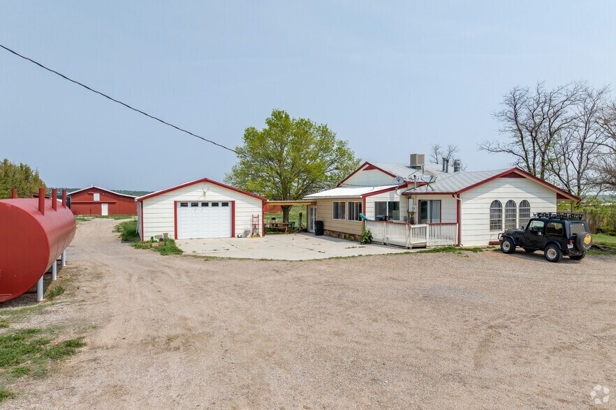 More Photos Of 7791 State Highway 78 W, Beulah Specialty For Sale