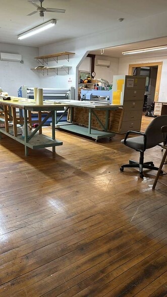 More Photos Of 400 Magnolia St, Beverly Warehouse For Sale