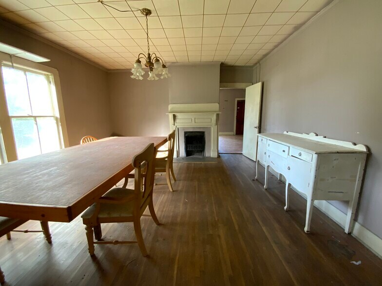 More Photos Of 61 Fairview Rd, Andrews Multifamily For Sale