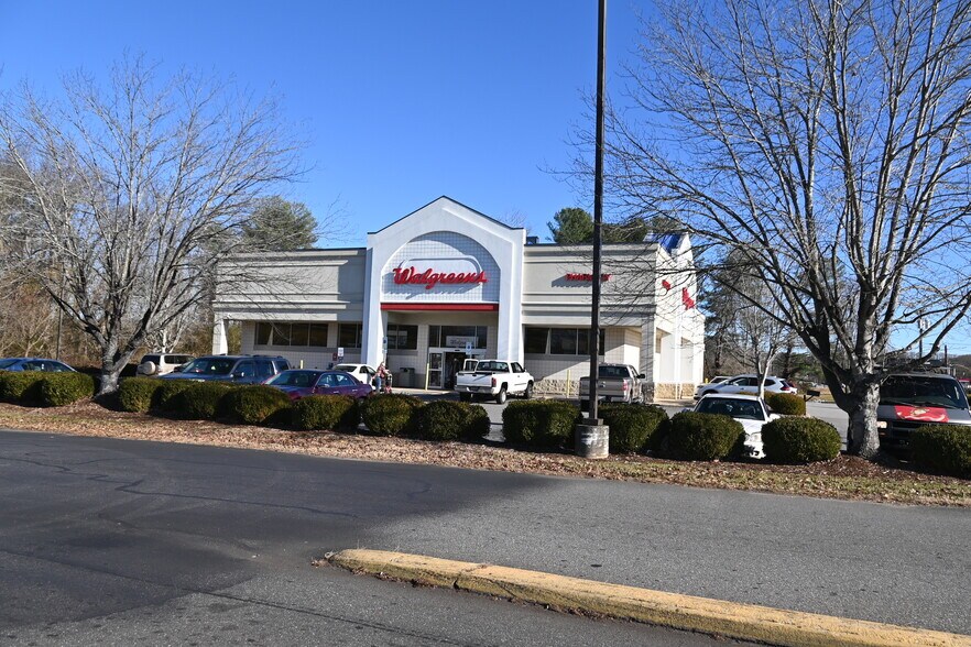 More Photos Of 826 N Green St, Morganton Land For Sale